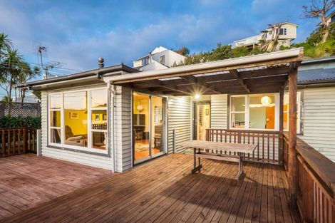 Photo of property in 32 Papakowhai Road, Papakowhai, Porirua, 5024