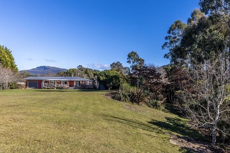 Photo of property in 31 Parerohi Grove, Kuratau, Turangi, 3381