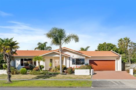 Photo of property in 27 Palm Beach Boulevard, Papamoa Beach, Papamoa, 3118
