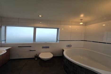 Photo of property in 18 Long Street, Torbay, Auckland, 0630