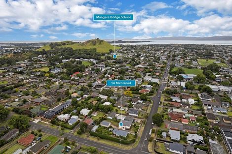 Photo of property in 14 Miro Road, Mangere Bridge, Auckland, 2022