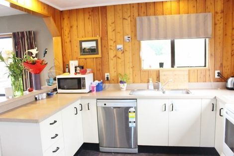 Photo of property in 828 Brighton Road, Ocean View, Dunedin, 9035