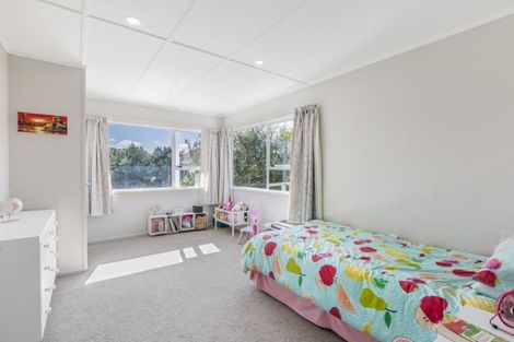 Photo of property in 1354a Whangaparaoa Road, Army Bay, Whangaparaoa, 0930