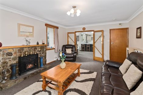 Photo of property in 76 Queen Street West, Levin, 5510