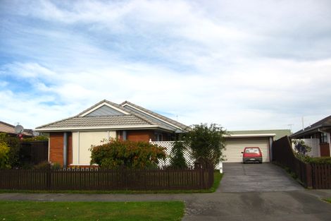Photo of property in 2/5 Showgate Avenue, Sockburn, Christchurch, 8042