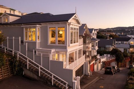 Photo of property in 48 Mcfarlane Street, Mount Victoria, Wellington, 6011