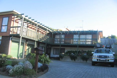 Photo of property in 6 Albatross Close, Whitby, Porirua, 5024