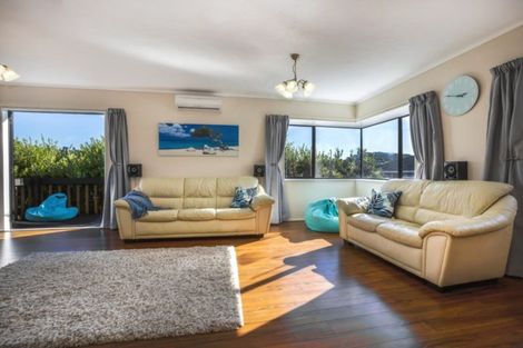 Photo of property in 60 Sailmaker Close, Whitby, Porirua, 5024