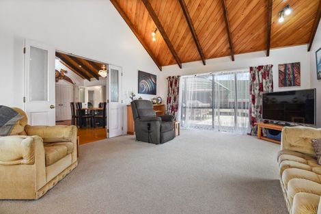 Photo of property in 9 Gareth Place, Lynmore, Rotorua, 3010