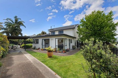 Photo of property in 11 Bayfair Drive, Mount Maunganui, 3116