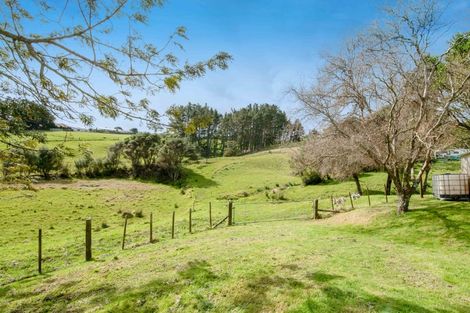 Photo of property in 95 Mangakura Road, Helensville, 0800