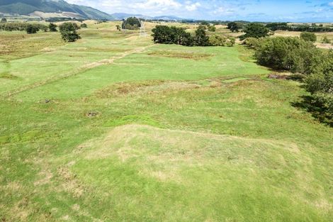Photo of property in 229 Te Horo Beach Road, Te Horo, Otaki, 5581