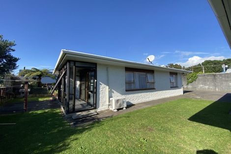 Photo of property in 5b Kingwell Street, Moturoa, New Plymouth, 4310