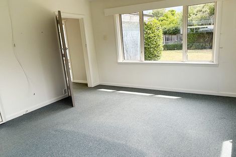 Photo of property in 102 Wairakei Road, Bryndwr, Christchurch, 8052