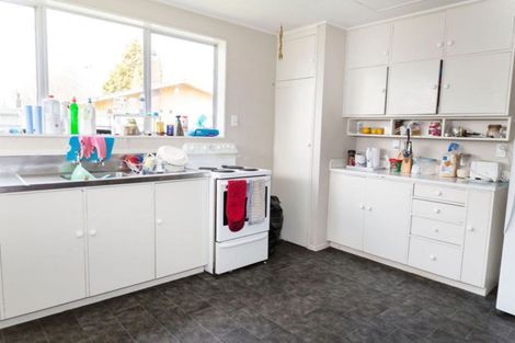 Photo of property in 15 Runciman Place, Dannevirke, 4930