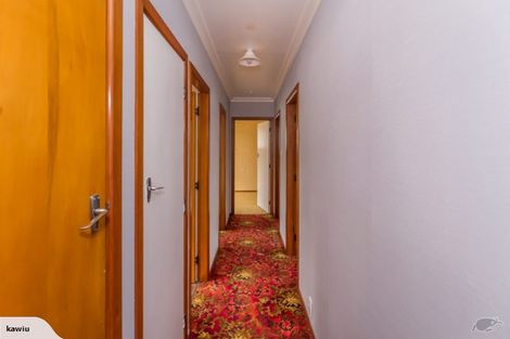 Photo of property in 9 Ross Street, Levin, 5510