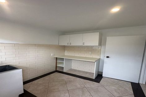 Photo of property in 2/4 Morton Avenue, Forrest Hill, Auckland, 0620