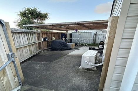 Photo of property in 2 Cranberry Place, Bucklands Beach, Auckland, 2012