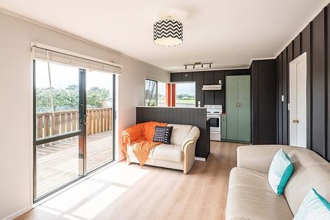 Photo of property in 26 Kitchener Street, Te Horo Beach, Otaki, 5581