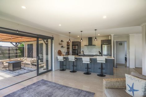 Photo of property in 10 Settlers View, Waipu, 0510