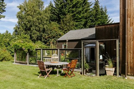 Photo of property in 2 Wineberry Lane, Wanaka, 9305