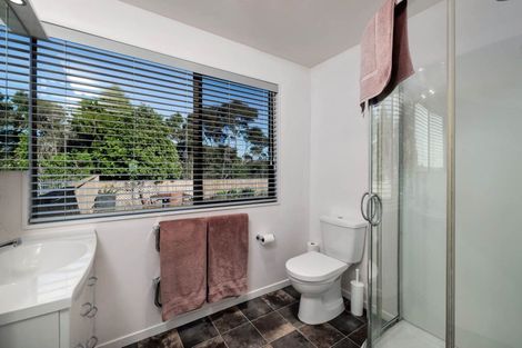 Photo of property in 2 Arabella Road, Opua, 0200