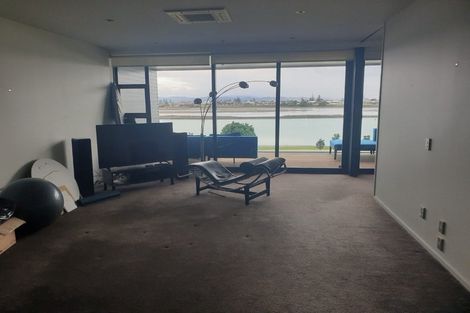 Photo of property in 412/7 Humber Street, Pandora, Napier, 4110