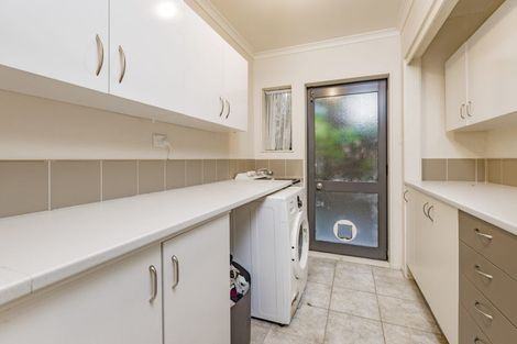 Photo of property in 37 Clarks Beach Road, Clarks Beach, 2122