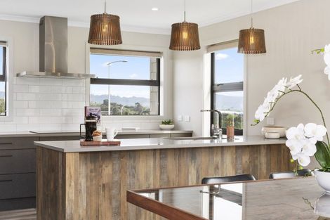 Photo of property in 1 Ridge Drive, Omokoroa, 3114