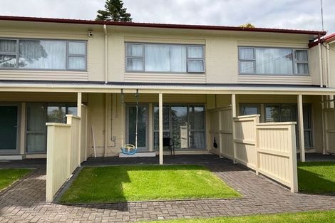 Photo of property in 3/41a Tramway Road, Beach Haven, Auckland, 0626