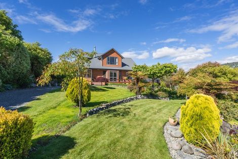 Photo of property in 31 Te Waaka Terrace, Kuratau, Turangi, 3381
