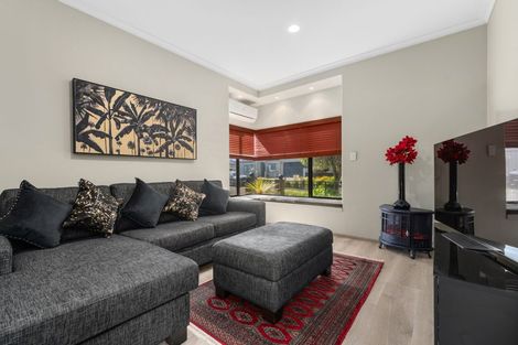 Photo of property in 5 Maldives Way, Papamoa Beach, Papamoa, 3118