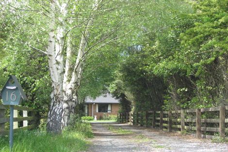 Photo of property in 16 Woodglen Drive, Woodend, 7610