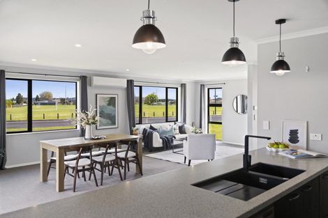Photo of property in 51 Rapana Drive, Tuakau, 2121