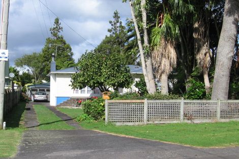 Photo of property in 21 Waipani Road, Te Atatu Peninsula, Auckland, 0610