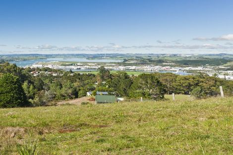 Photo of property in 117 Memorial Drive, Parahaki, Whangarei, 0112