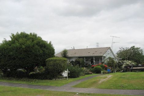 Photo of property in 19 Rountree Place, Conifer Grove, Takanini, 2112