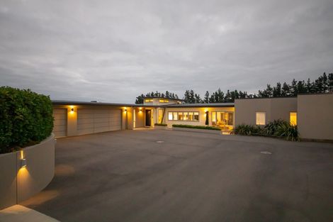 Photo of property in 49 Tutakarae Road, Kelvin Grove, Palmerston North, 4470