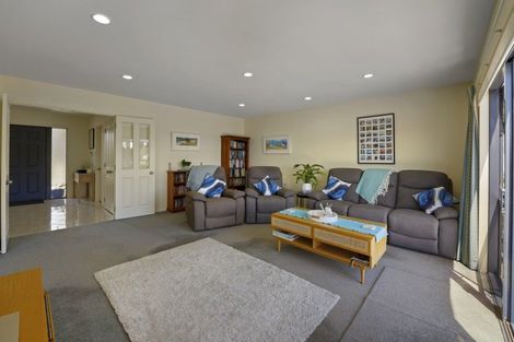 Photo of property in 31 The Masthead, Whitby, Porirua, 5024
