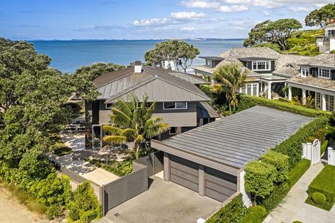 Photo of property in 25 Huntly Road, Campbells Bay, Auckland, 0630