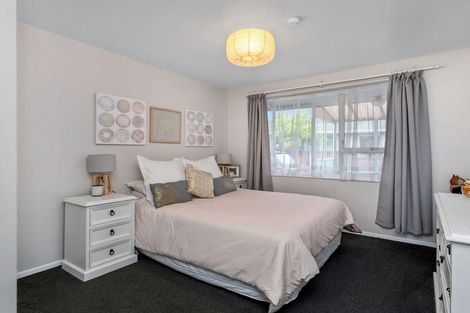 Photo of property in 1/221 Queenspark Drive, Parklands, Christchurch, 8083