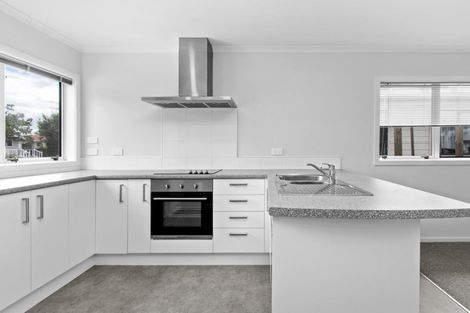 Photo of property in 2 Lilac Street, Melville, Hamilton, 3206