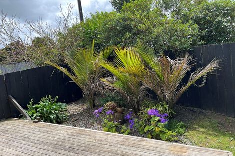 Photo of property in 377a Triangle Road, Henderson, Auckland, 0610