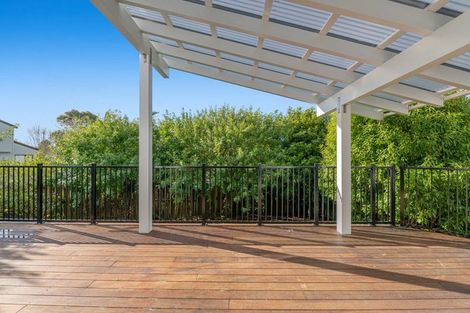 Photo of property in 13 Bronzewing Terrace, Unsworth Heights, Auckland, 0632