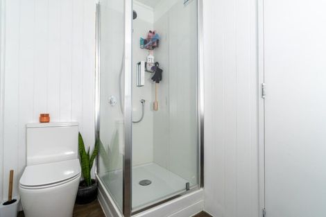 Photo of property in 32 Government Road, Raglan, 3225