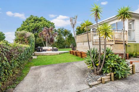 Photo of property in 2 Surman Place, Glen Eden, Auckland, 0602