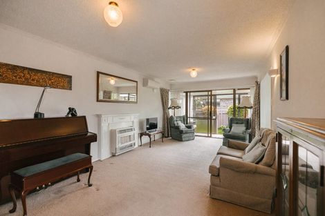 Photo of property in 4 Mcarthur Street, Terrace End, Palmerston North, 4410
