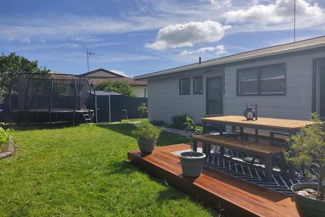 Photo of property in 22a Queen Road, Bellevue, Tauranga, 3110
