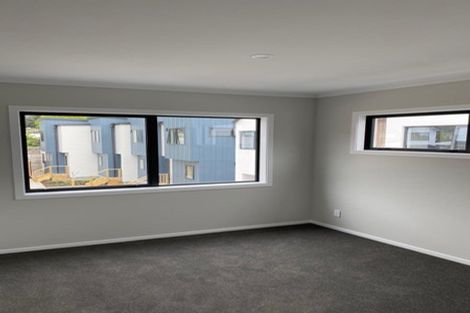 Photo of property in 8/64 Glen Road, Stokes Valley, Lower Hutt, 5019