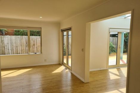 Photo of property in 2/97 Clyde Road, Ilam, Christchurch, 8041